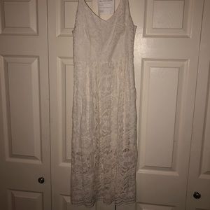 •White lace dress•